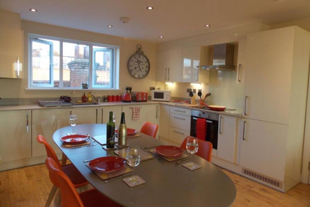 Photo of Others in Basingstoke