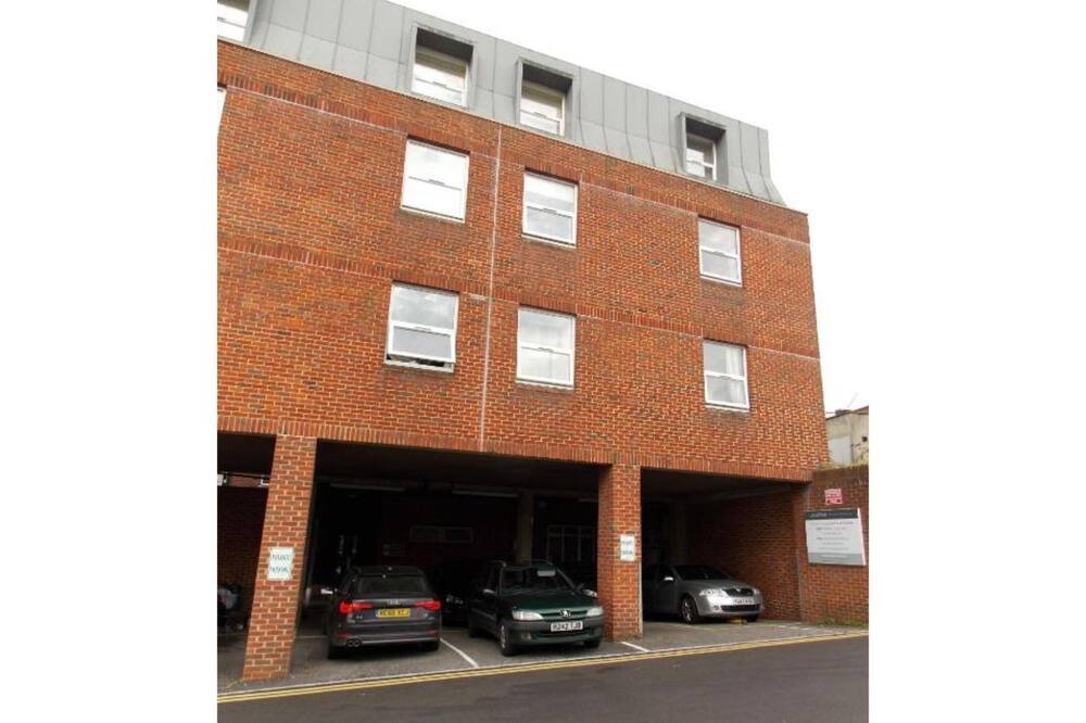 Photo of Outdoor in Basingstoke