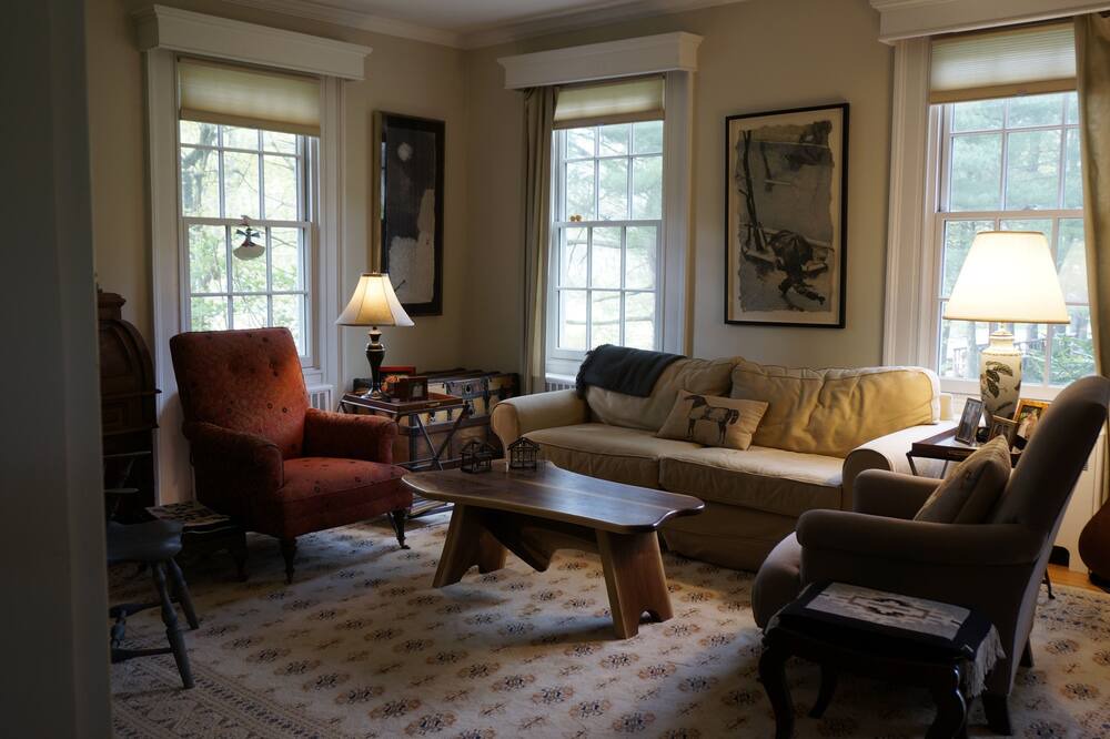Photo of Livingroom in Staatsburg