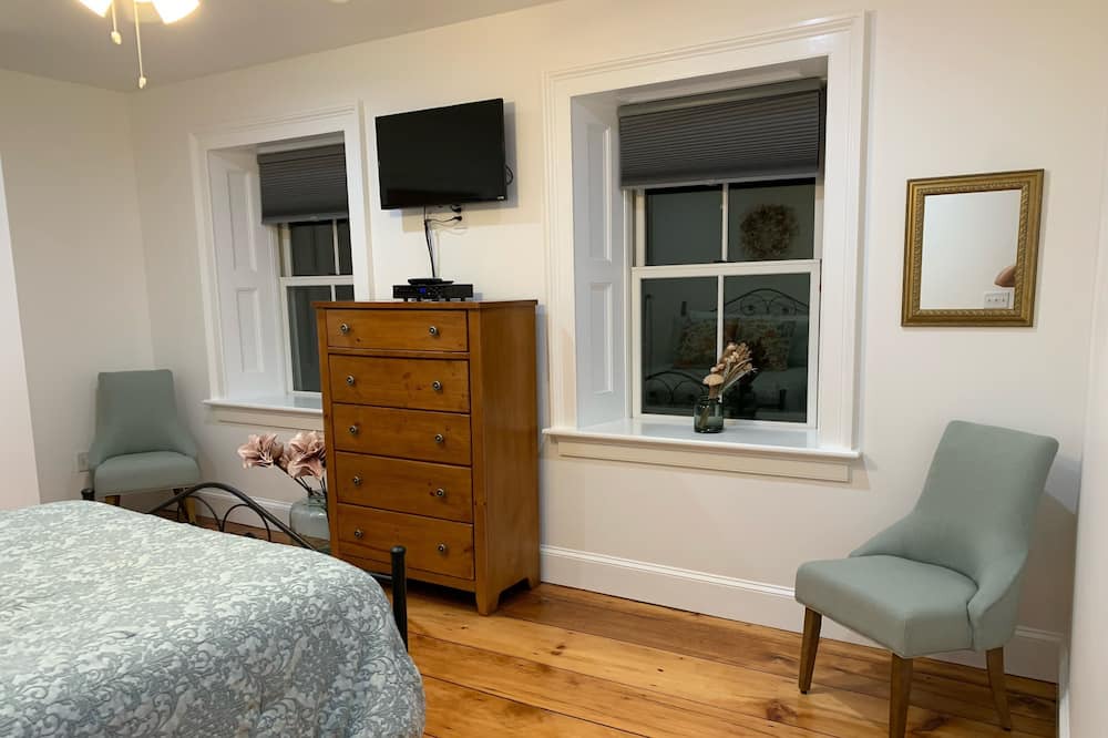Photo of Bedroom in Schodack Landing