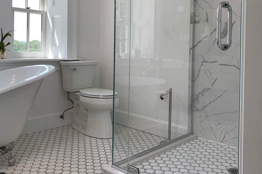 Photo of Bathroom in Schodack Landing