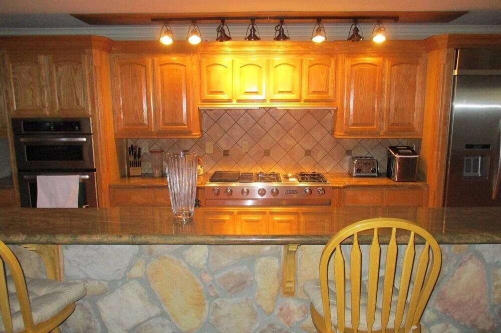 Photo of Kitchen in Broaddus