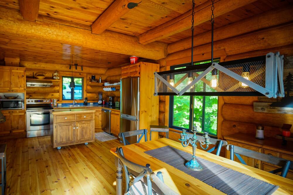 Photo of Kitchen in Lac Superieur Village