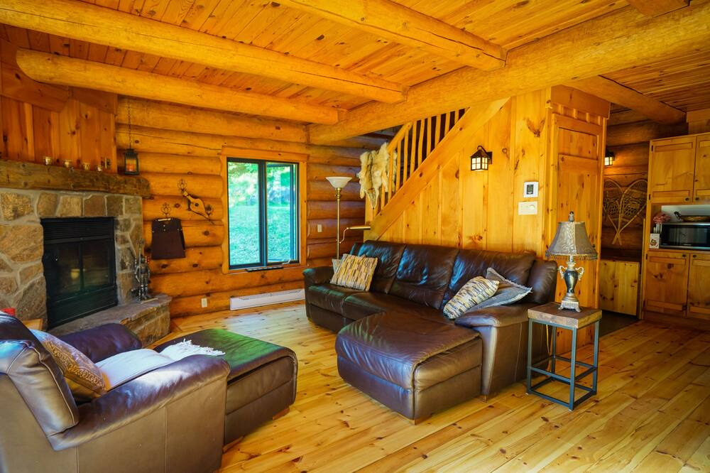 Photo of Livingroom in Lac Superieur Village