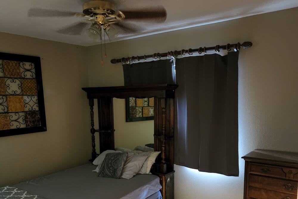 Photo of Bedroom in Seffner Community Alliance