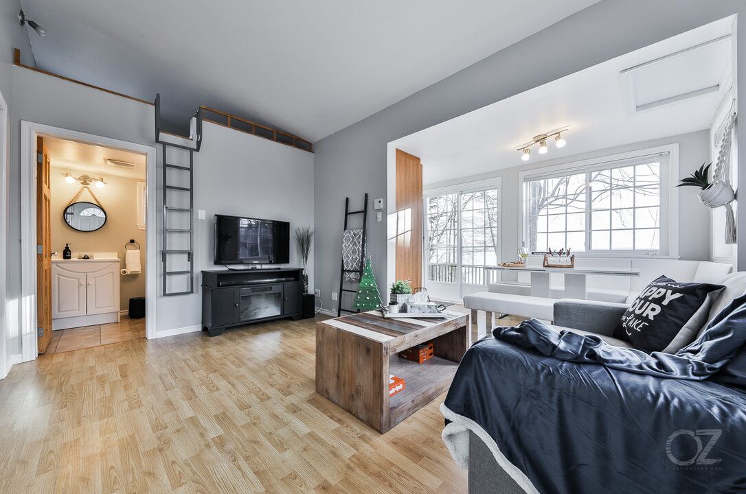 Photo of Livingroom in Saint-Placide