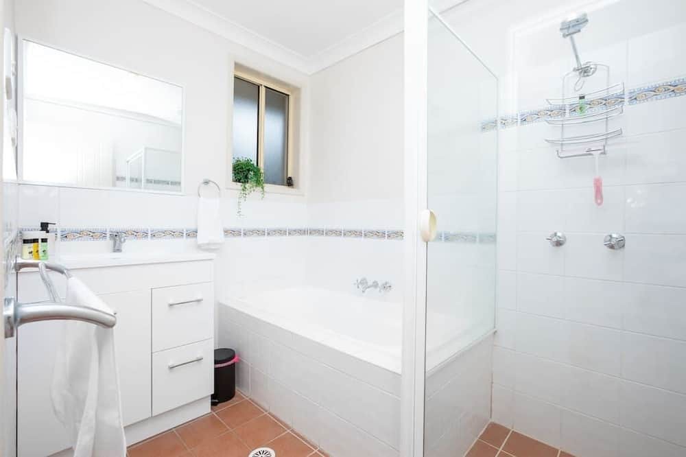 Photo of Bathroom in East Maitland