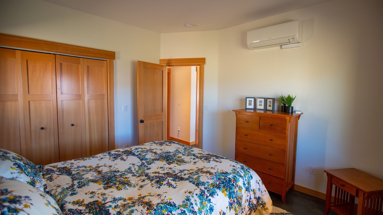 Photo of Others in Manson