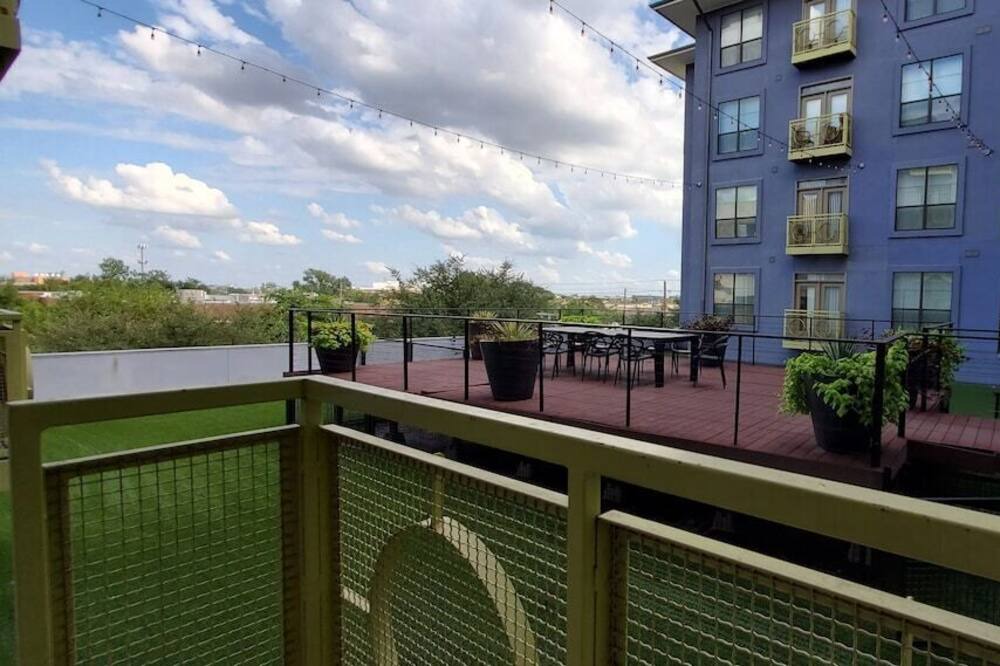 Photo of Patio Balcony in Far North Dallas