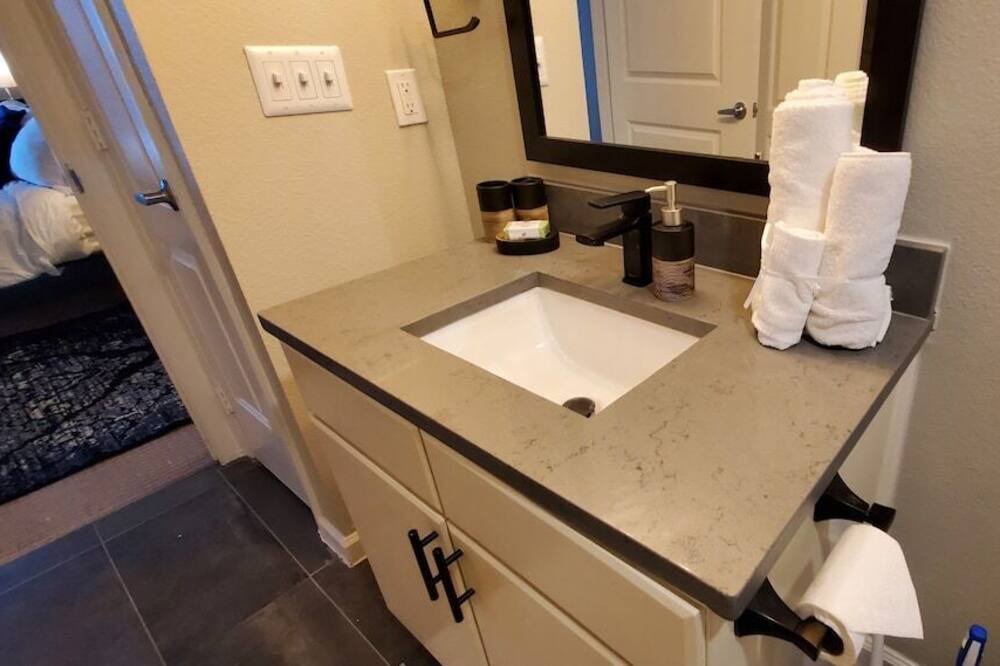 Photo of Bathroom in Far North Dallas