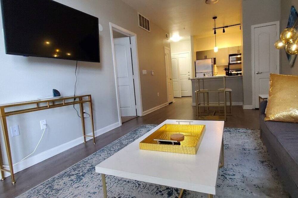 Photo of Livingroom in Far North Dallas