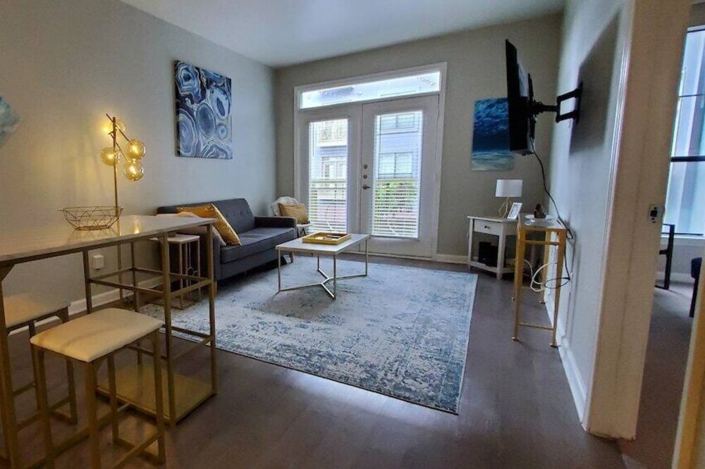 Photo of Livingroom in Far North Dallas