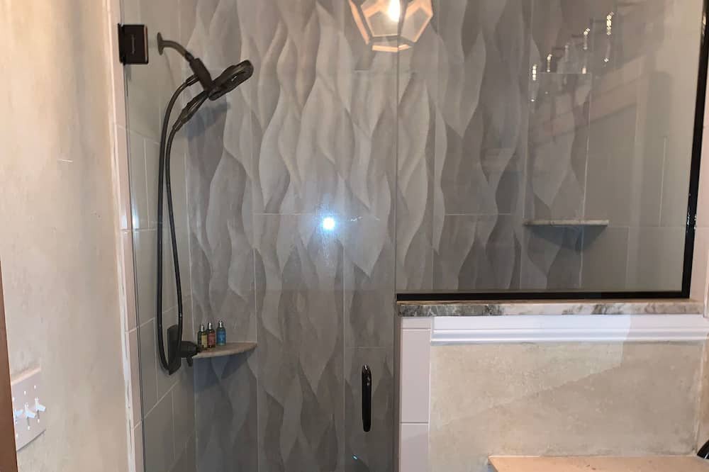 Photo of Bathroom in Robbinsville