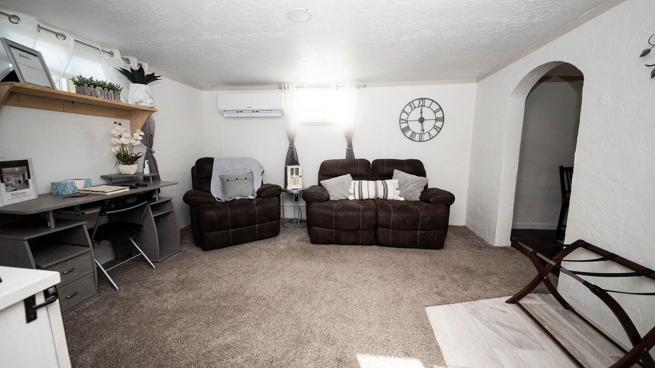 Photo of Livingroom in Springville