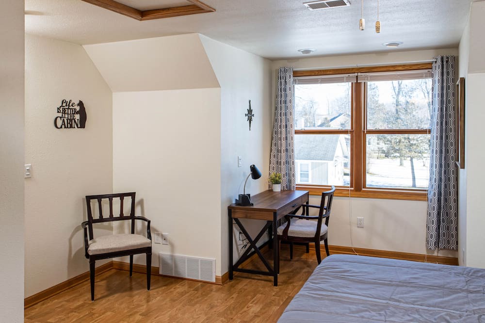Photo of Bedroom in Shawano