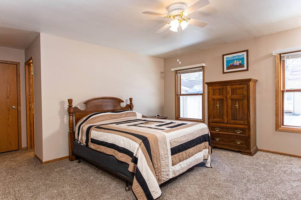 Photo of Bedroom in Shawano