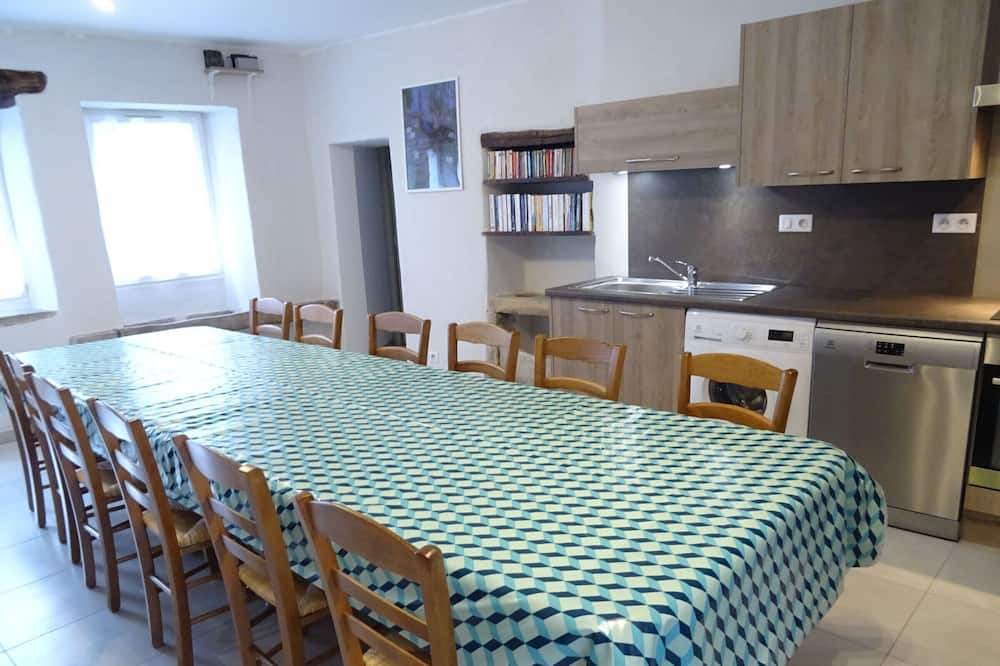 Photo of Kitchen in Montclar