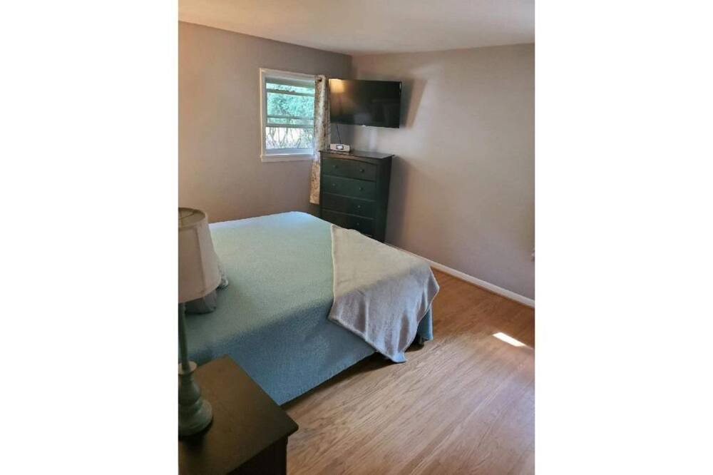 Photo of Bedroom in West Irondequoit