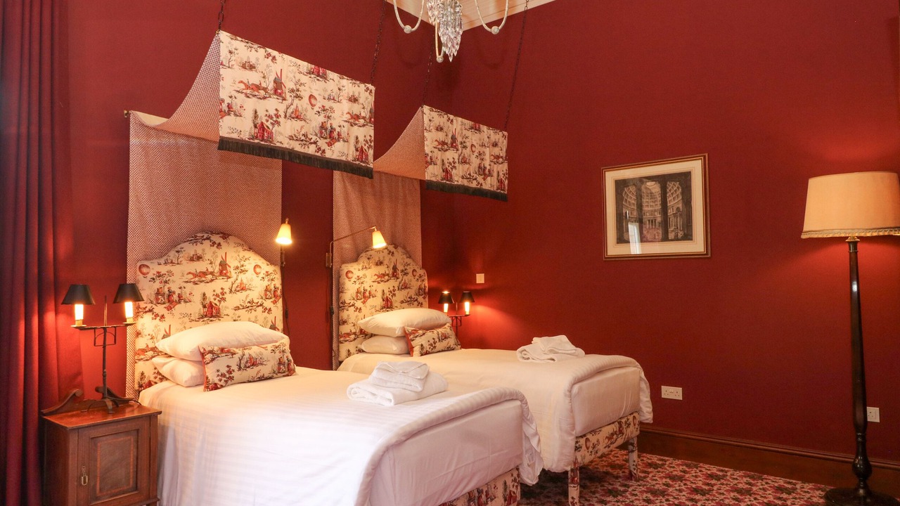 Photo of Others in Braemar