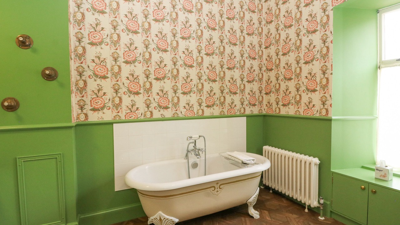 Photo of Bathroom in Braemar