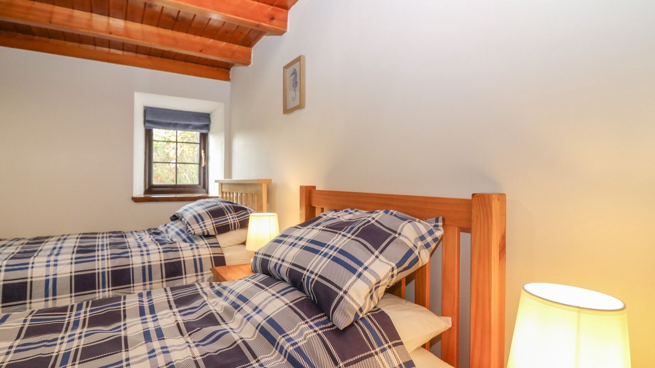 Photo of Others in St Combs