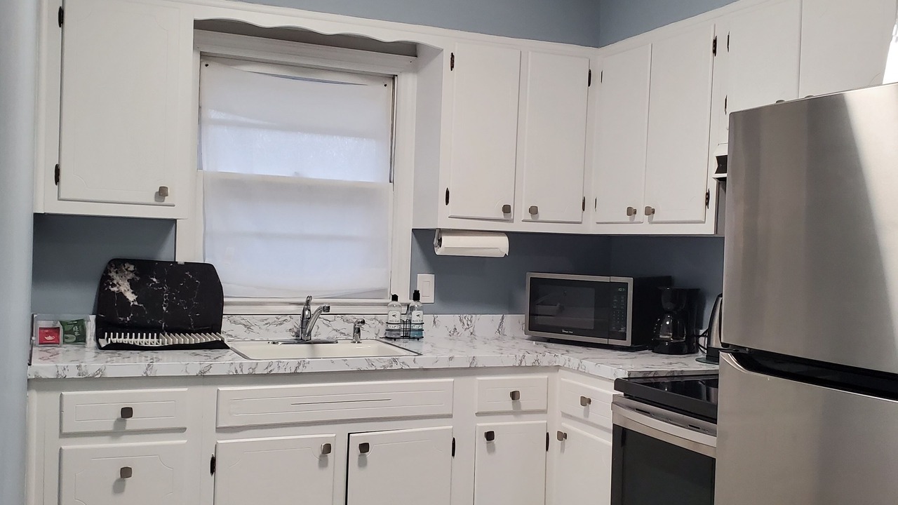 Photo of Kitchen in Cove - East Side - Shippan