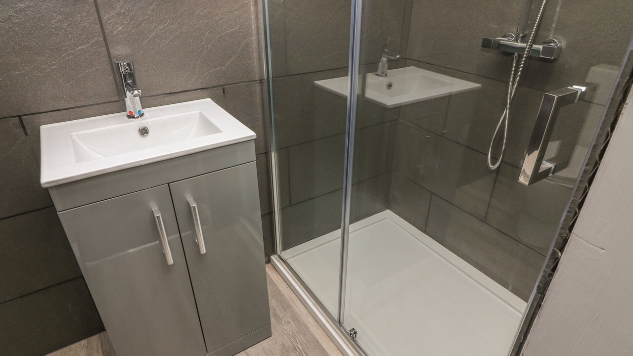 Photo of Others in Wennington