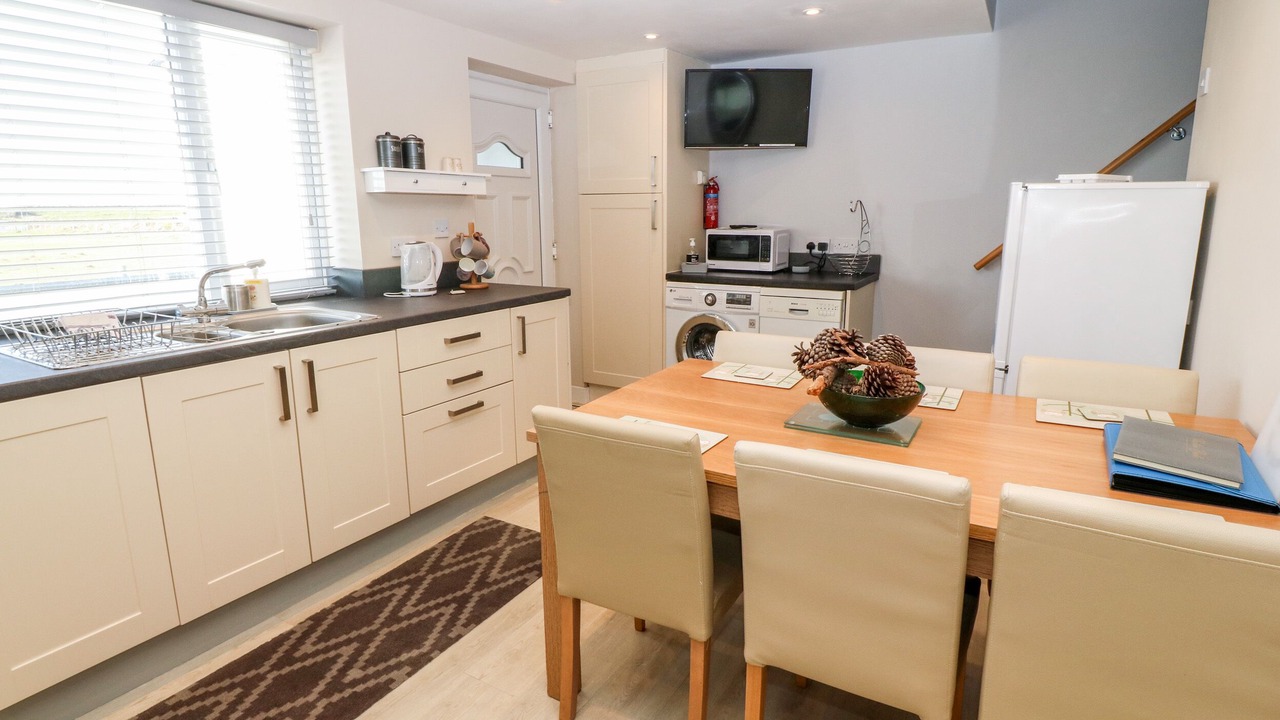 Photo of Others in Dinas