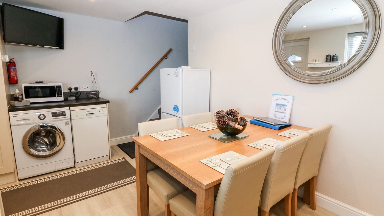 Photo of Others in Dinas