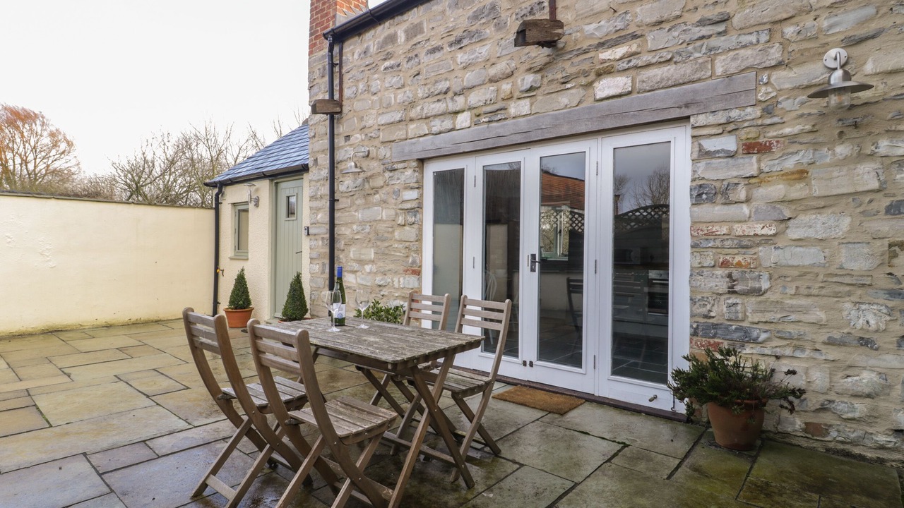 Photo of Others in Mark