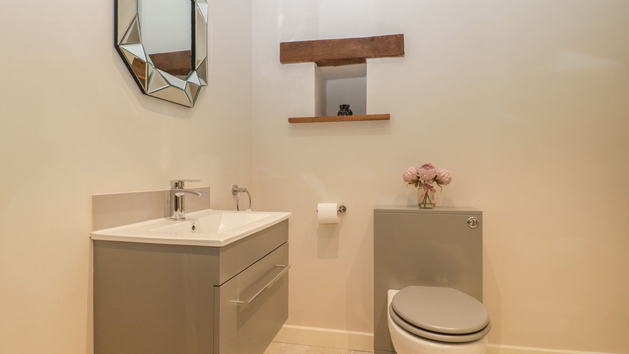 Photo of Others in Mark