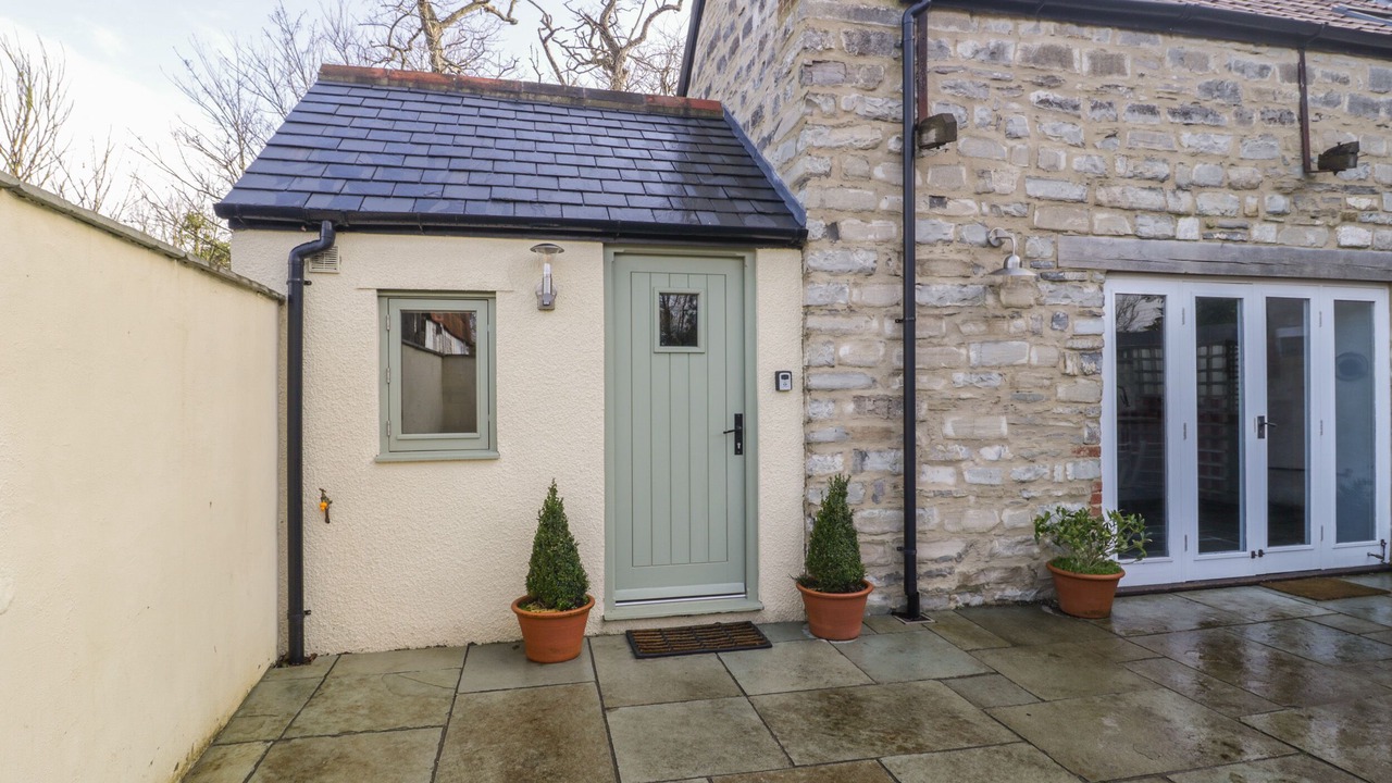 Photo of Others in Mark