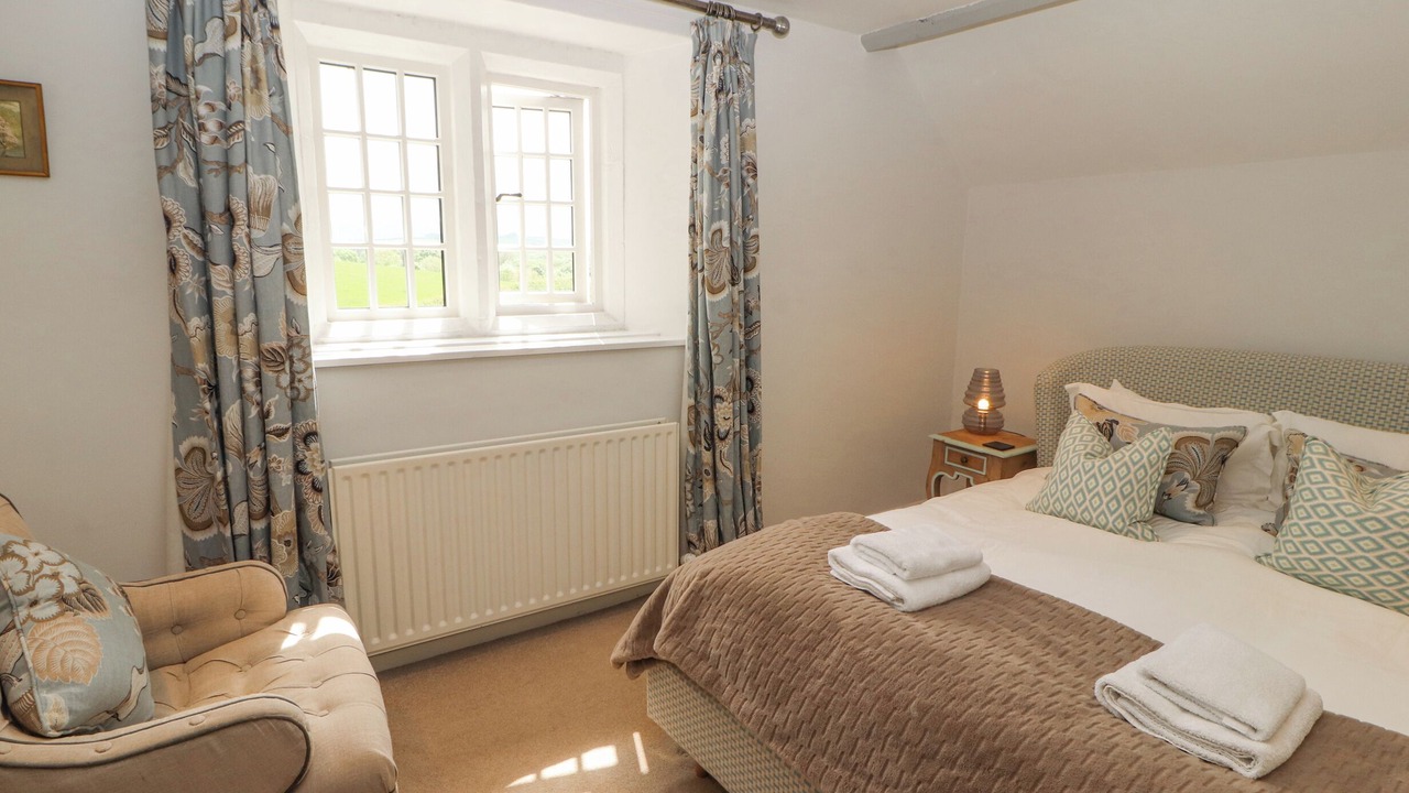 Photo of Others in Hutton