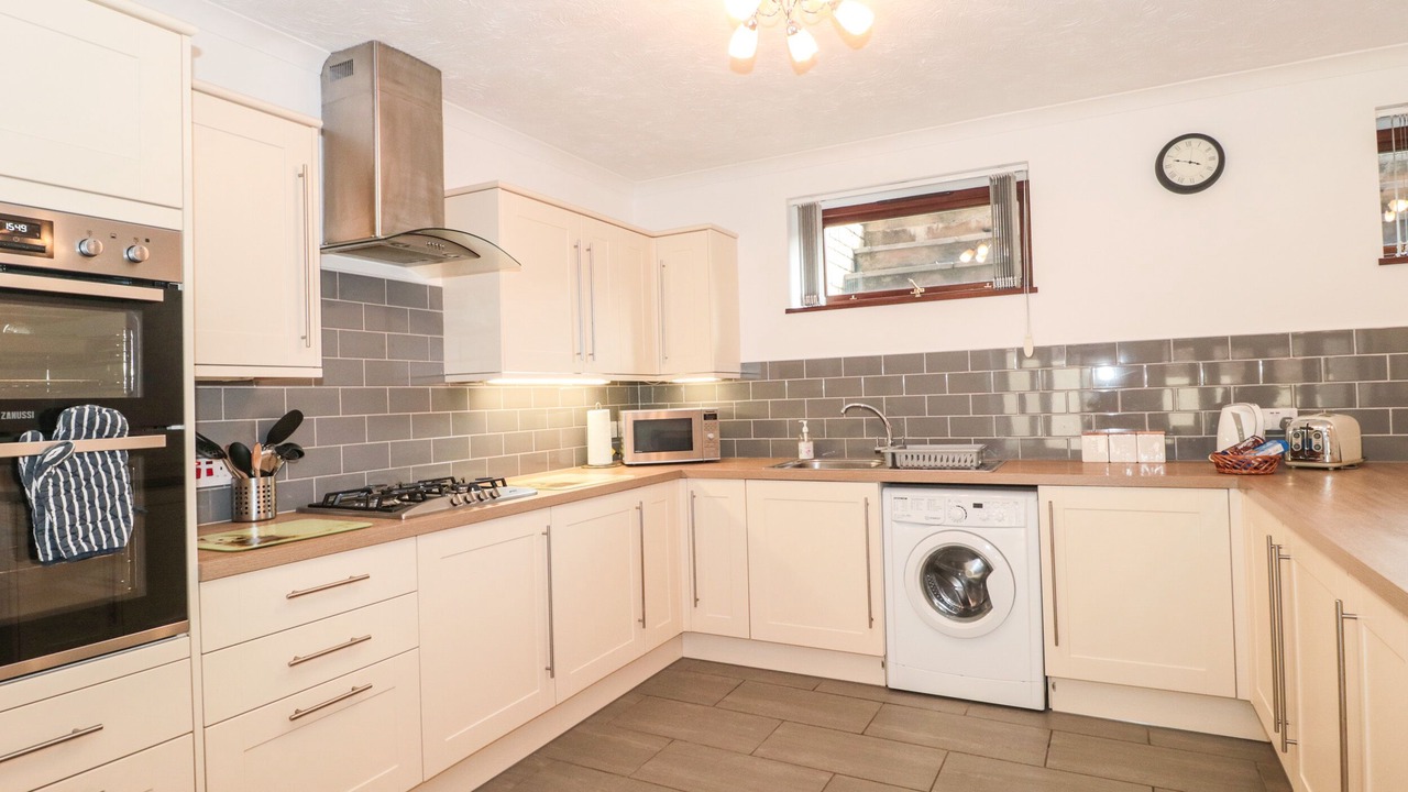 Photo of Others in Cheddar