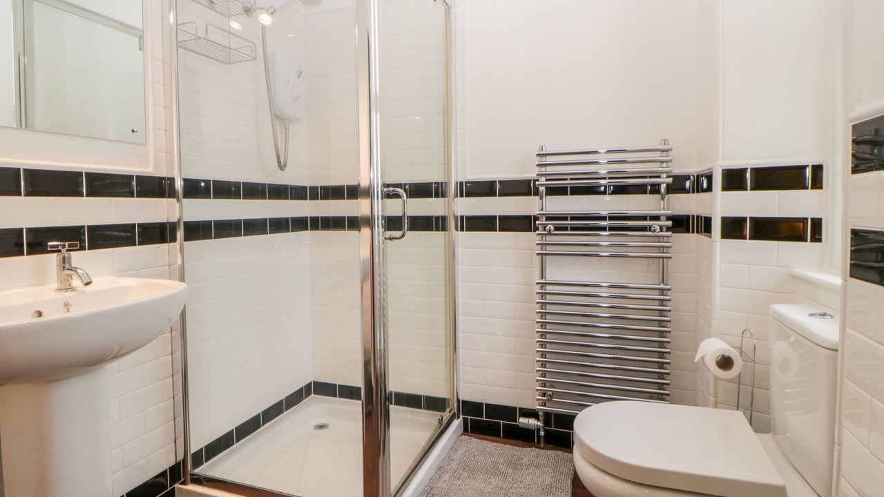 Photo of Bathroom in Torquay