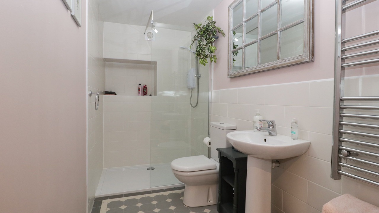 Photo of Others in Winterborne Zelston