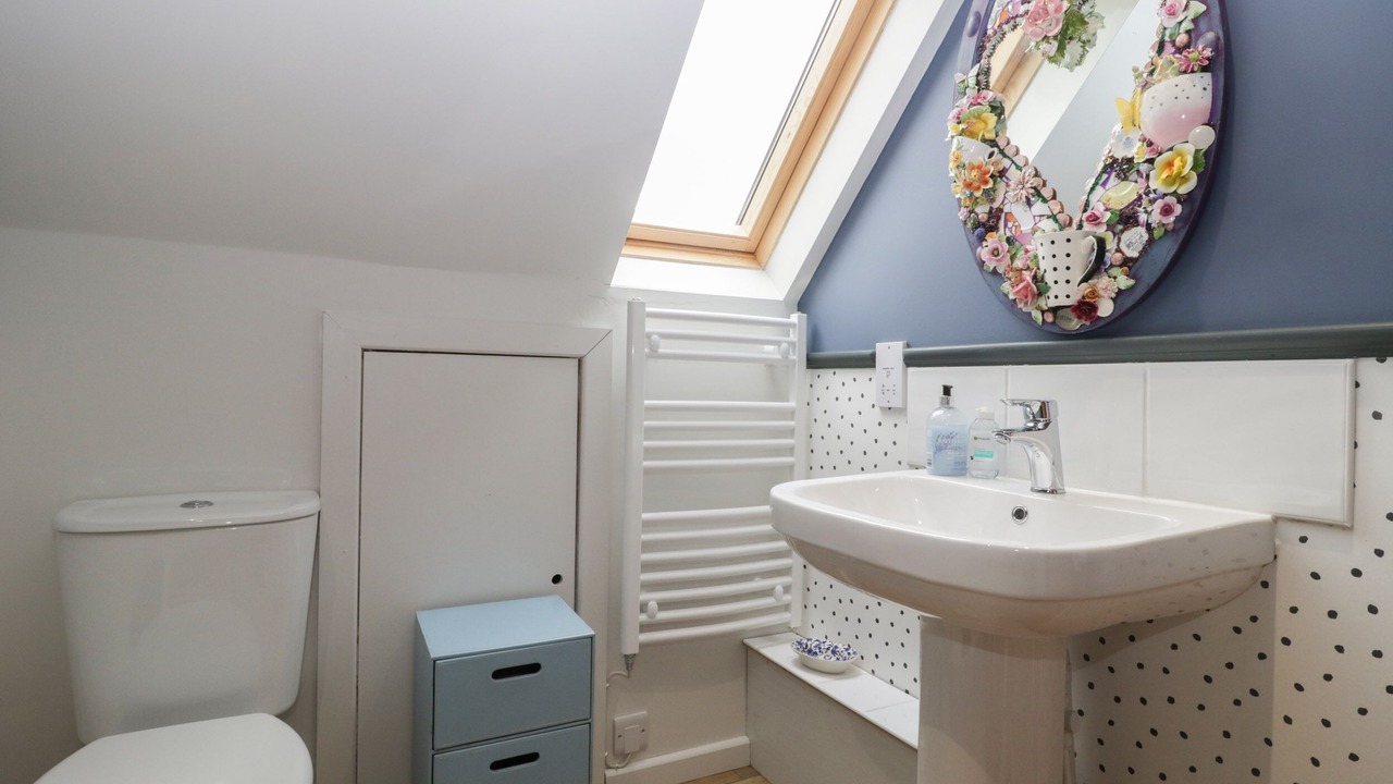 Photo of Others in Winterborne Zelston