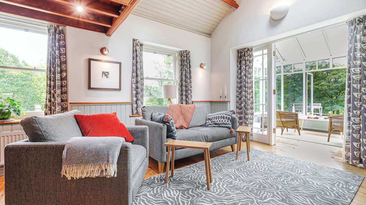 Photo of Others in Chapel Stile