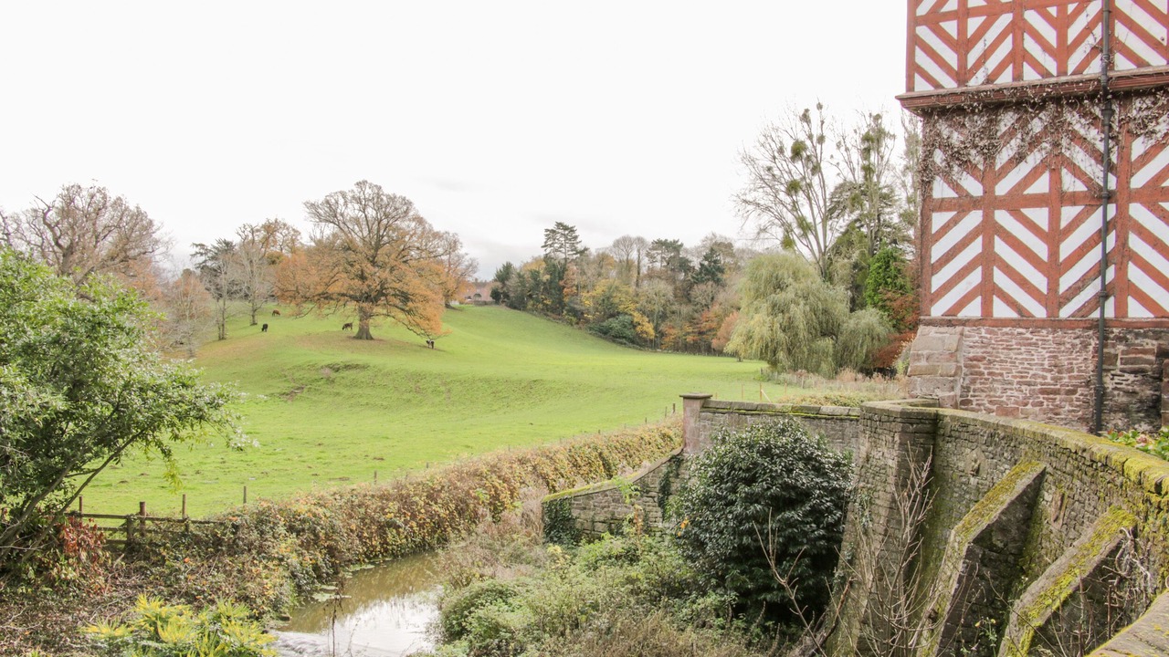 Photo of Others in Eaton Mascott