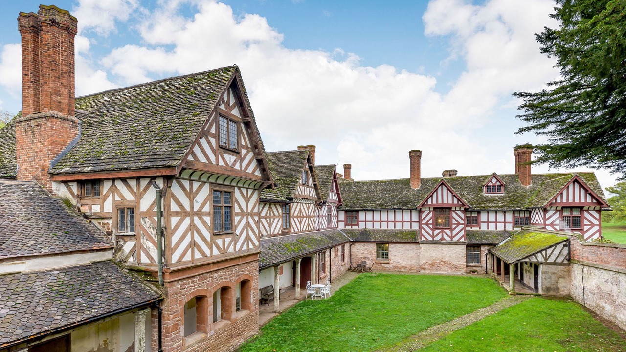 Photo of Others in Eaton Mascott