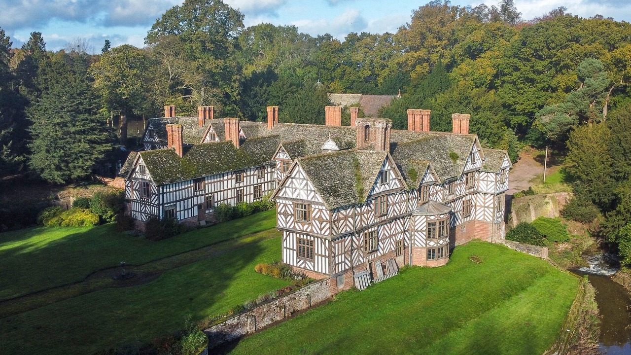 Photo of Outdoor in Eaton Mascott