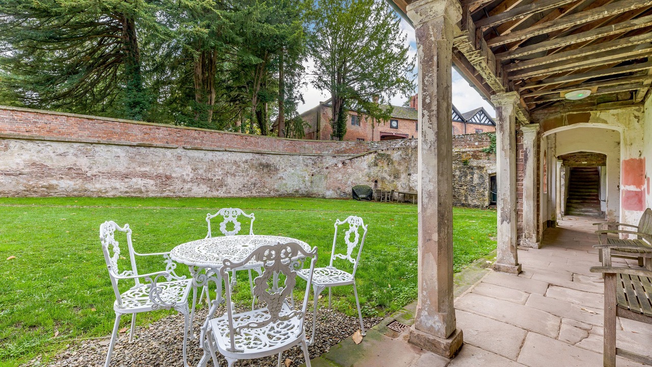 Photo of Others in Eaton Mascott