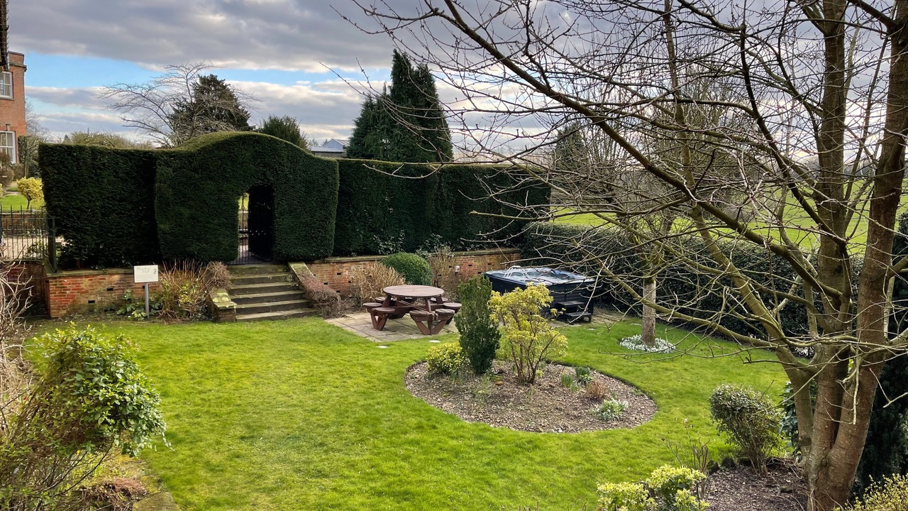 Photo of Others in Hulland Ward