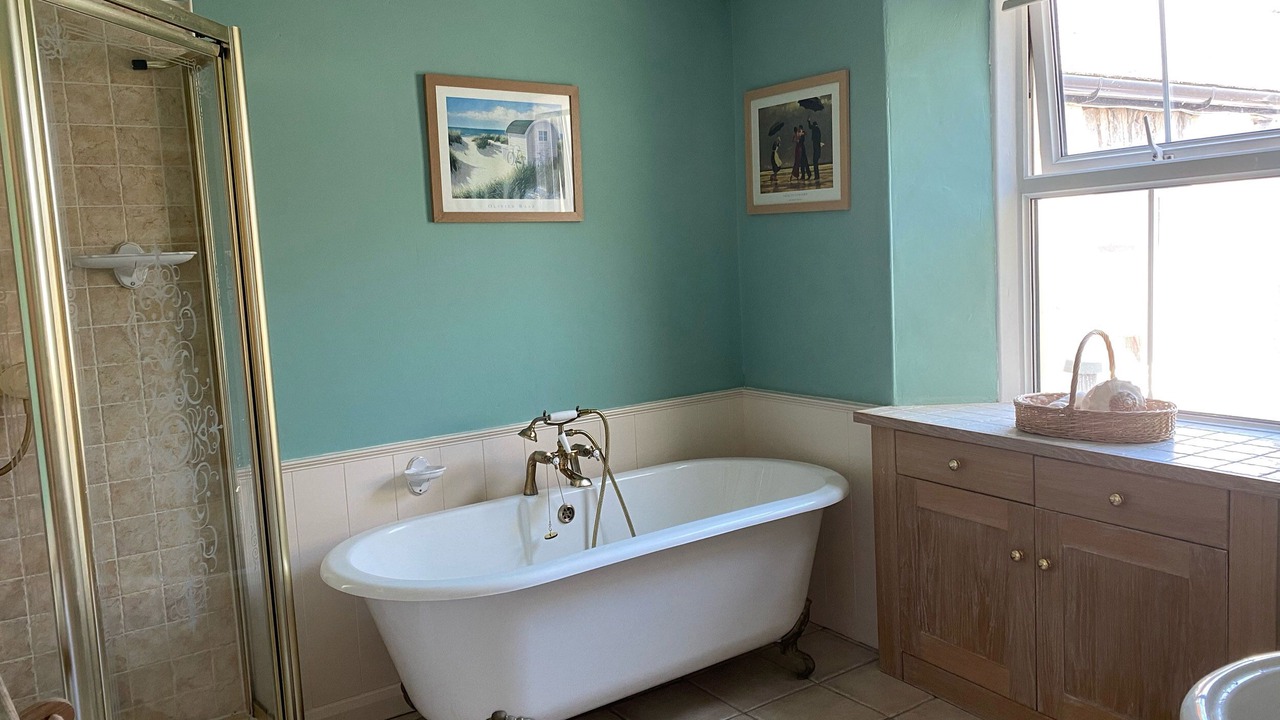 Photo of Bathroom in Watchet