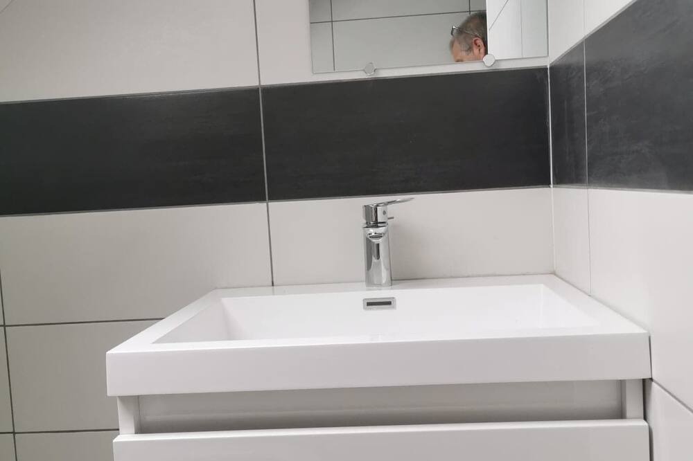 Photo of Bathroom in Le Vivier-sur-Mer