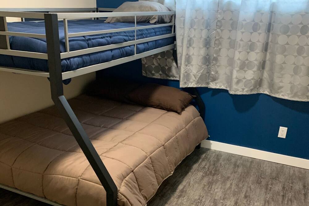 Photo of Bedroom in Katepwa Beach