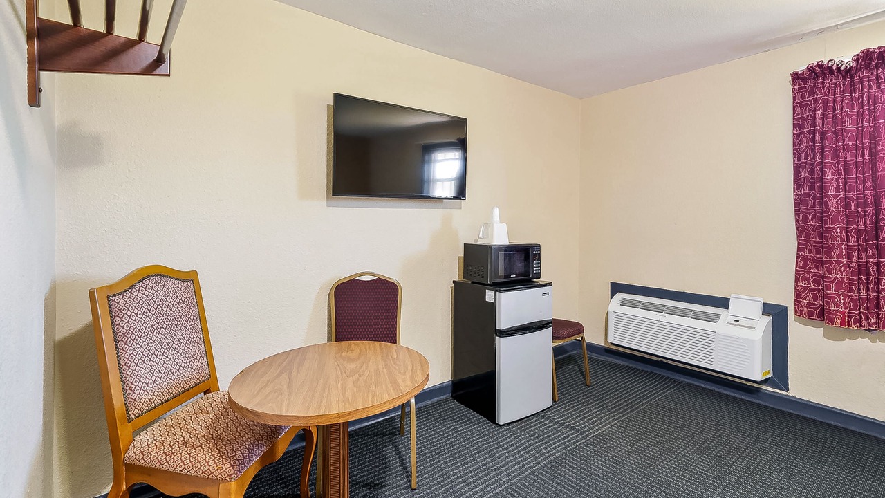 Photo of Bedroom in Luling