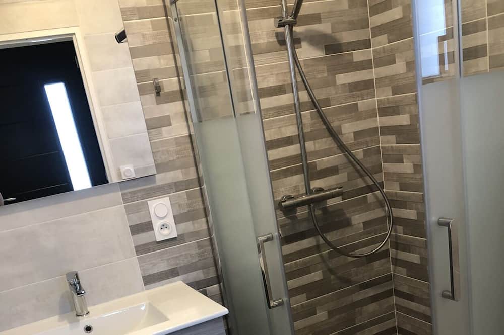 Photo of Bathroom in Puilboreau