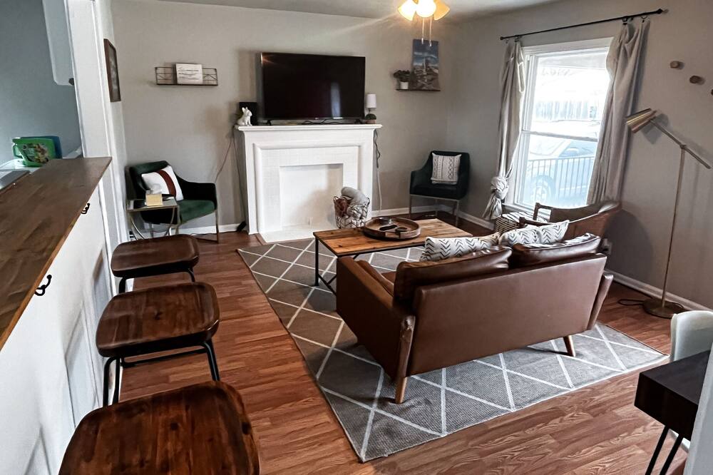 Photo of Livingroom in Tulsa