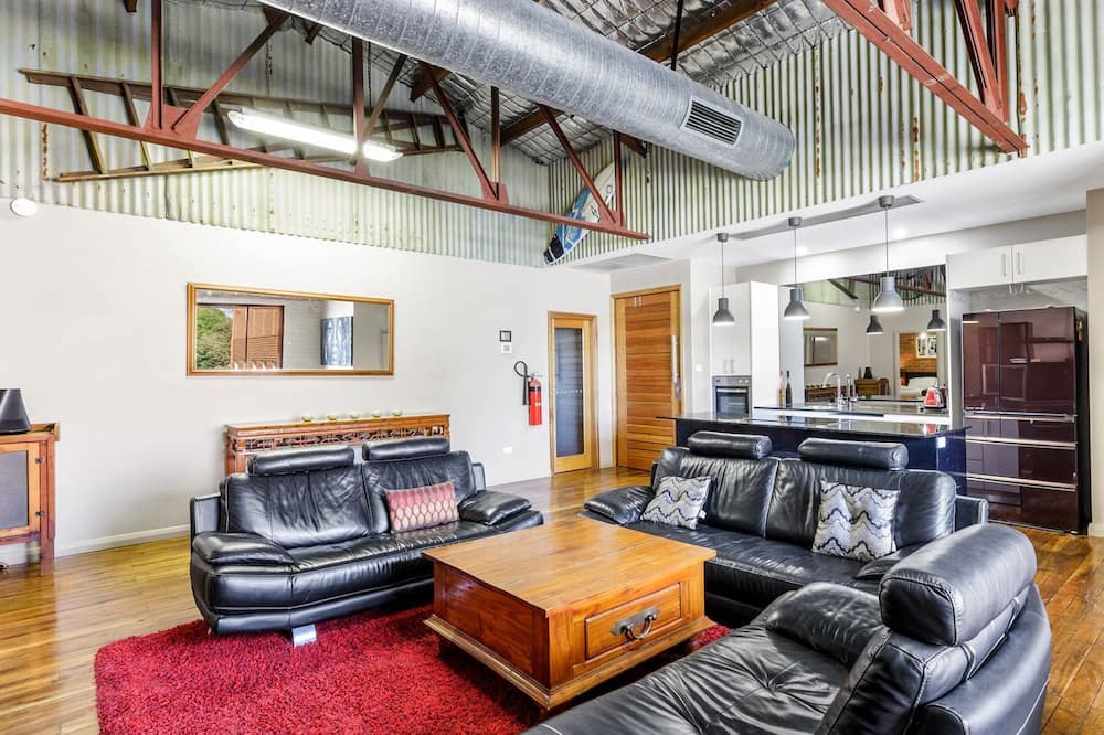 Photo of Livingroom in Cooks Hill